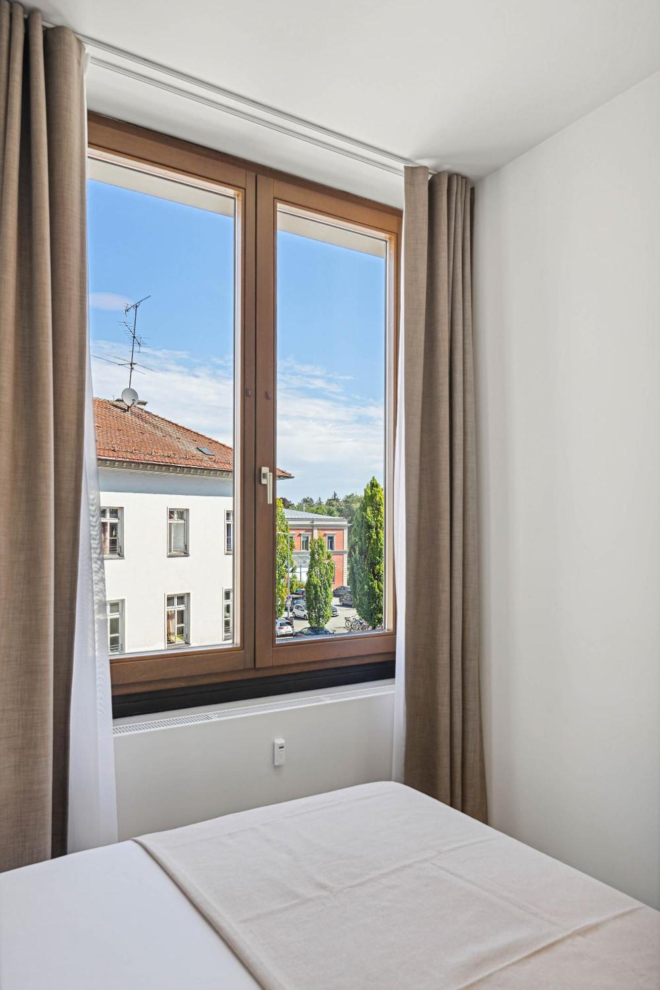 Limehome Memmingen Maximilianstrasse Room photo