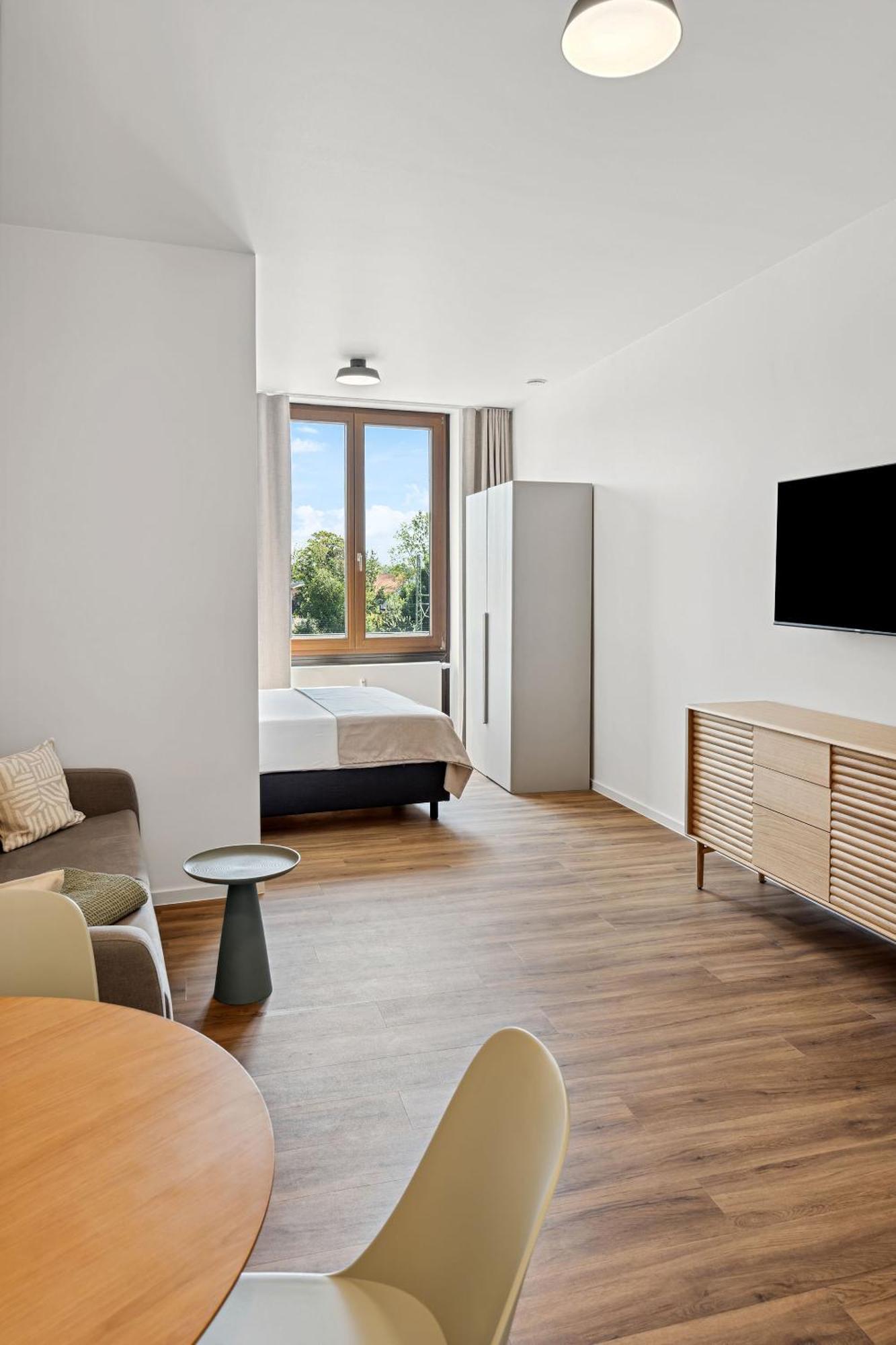 Limehome Memmingen Maximilianstrasse Room photo