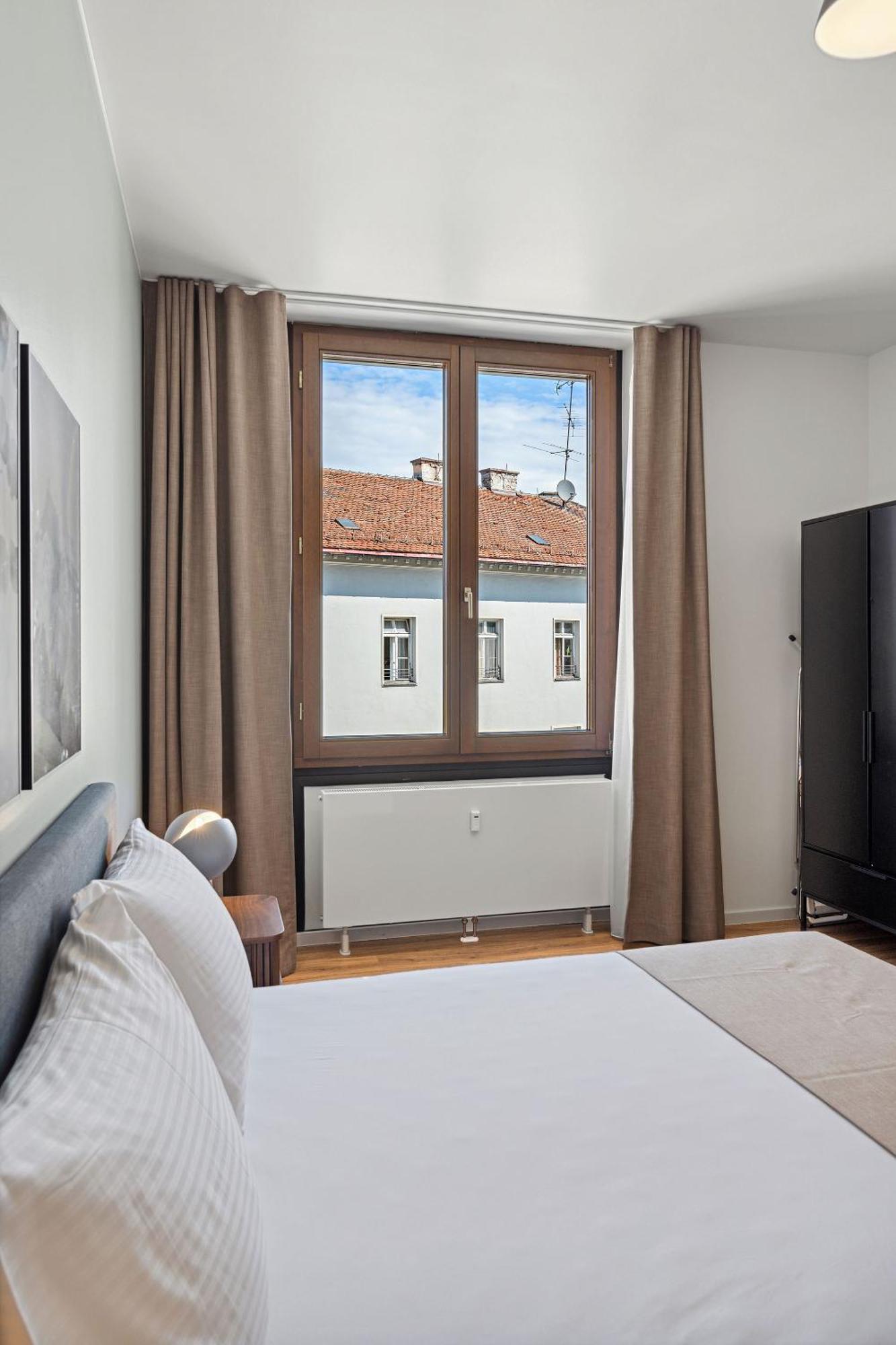 Limehome Memmingen Maximilianstrasse Room photo